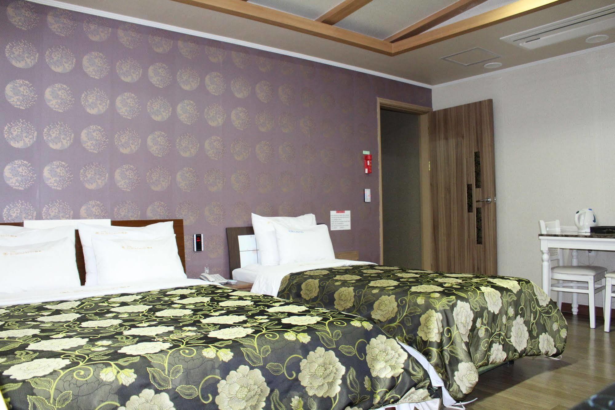 Tiffany Motel Mokpo Extérieur photo