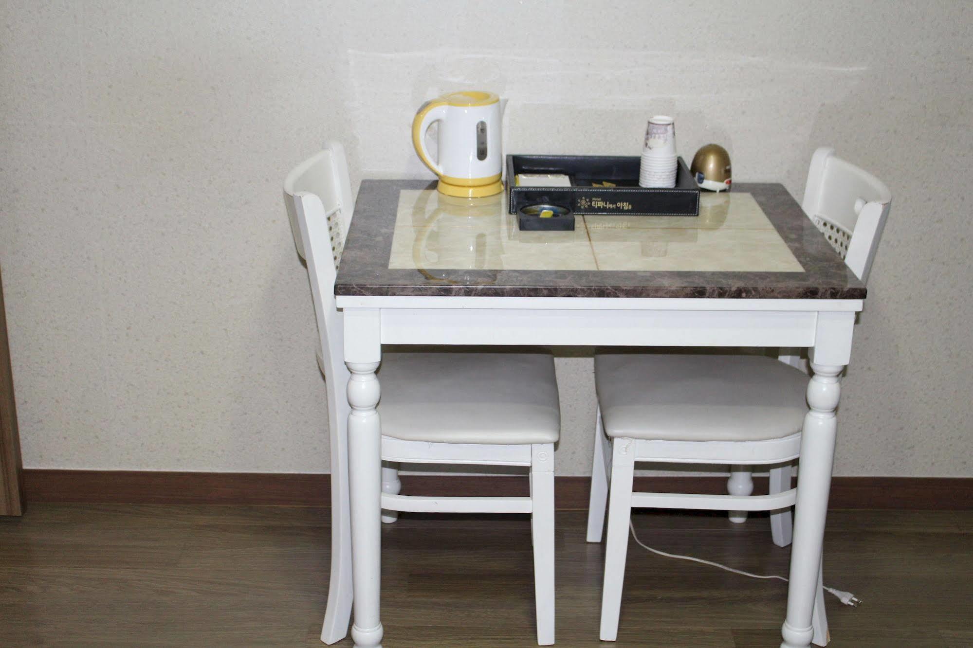 Tiffany Motel Mokpo Extérieur photo