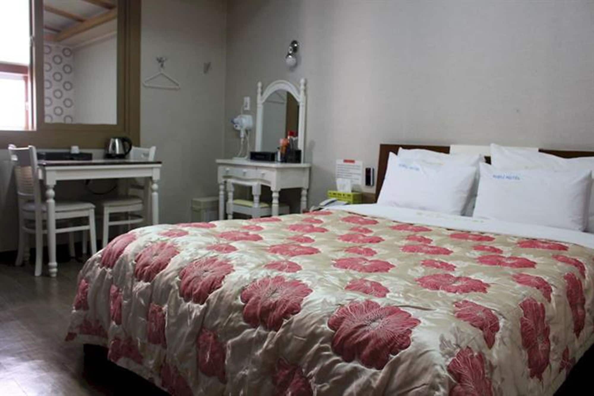 Tiffany Motel Mokpo Extérieur photo